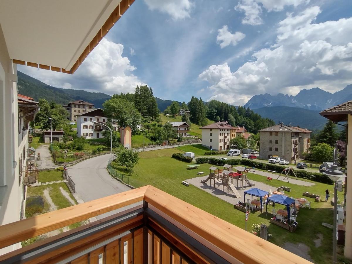 Hotel Da Marco Vigo di Cadore Exterior photo